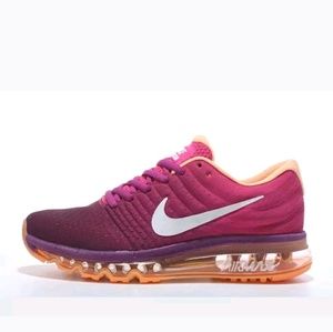 2017 Womens Nike Air Max size 7